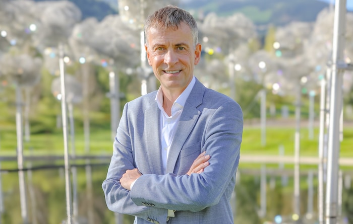 Tourismusexperte Stefan Isser führt die Swarovski Kristallwelten seit 2012.