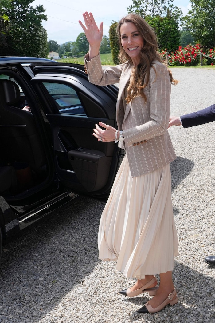 Die Prinzessin verabschiedet sich aus Italien.