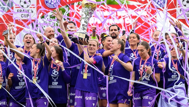 Die Austria bejubelte mit dem Cup-Triumph den ersten Titel in ihrer Geschichte.