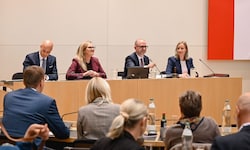 Für Parteien, die etwa in den Linzer Gemeinderat einziehen wollen, könnte bei der Wahl 2027 eine ...