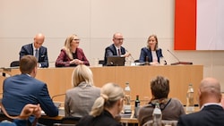 Für Parteien, die etwa in den Linzer Gemeinderat einziehen wollen, könnte bei der Wahl 2027 eine ...