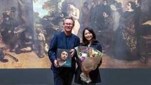 Direktor und Kurator der Courbet-Schau Hans-Peter Wipplinger mit Yuki Aoki, die er diese Woche ...