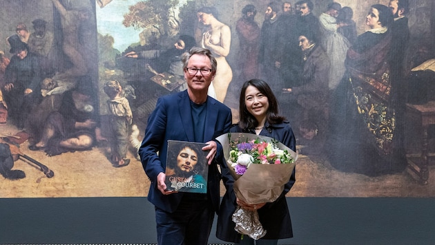 Direktor und Kurator der Courbet-Schau Hans-Peter Wipplinger mit Yuki Aoki, die er diese Woche ...