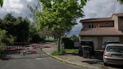 In einer französischen Kleinstadt suchen die Polizei und Feuerwehr fieberhaft nach einer Kobra.
