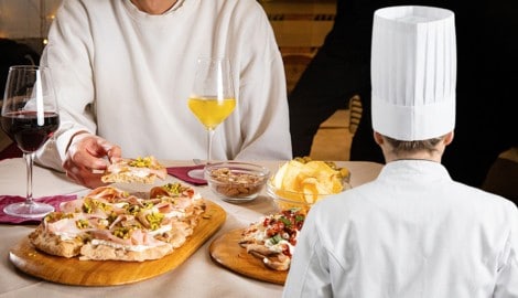 Selbst von einem Hungerlohn von 955 Euro brutto pro Monat ließ sich die erfahrene Köchin nicht ...