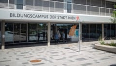 Die Affäre zwischen einer Kindergärtnerin und einem Schüler (14) in einem Wiener Bildungscampus ...