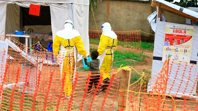 Auch bei dem kleinen Buben besteht Verdacht auf Ebola.