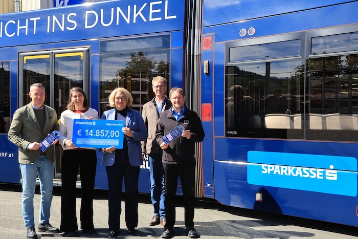 Von links: Dominik Sobota (GF Progress), Katarina Ortner („Frauen aus allen Ländern“), Karin ...