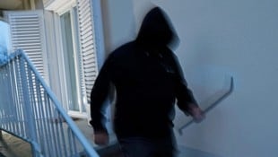 Nach einem realen Einbruch soll eine erfundene Beuteliste an die Versicherung gegangen sein. 