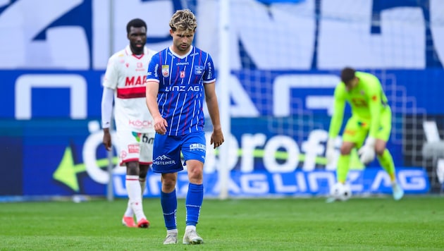 Blau-Weiß Linz steigt aus der Bundesliga ab. Simon Seidl steht vor einem Wechsel zu Sturm Graz.