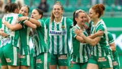 Rapids Frauen feierten vor Rekordkulisse eine Aufstiegsparty.