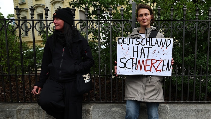 Viele Deutsche sind mit ihrem Bundeskanzler unzufrieden.