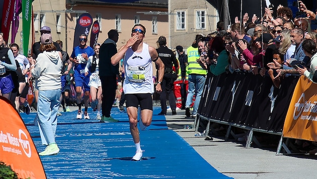 Lukas Hollaus gewann den Salzburg Marathon 2026.