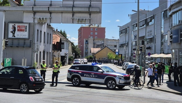 Die Polizei ist bereits vor Ort.