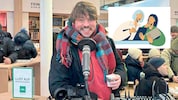 In „Lauter nette Leute“ spricht Hendric Wietheger mit fremden Menschen über alles, was Platz ...