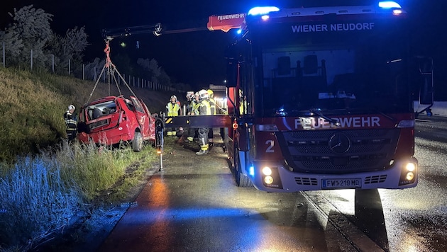 Die Einsatzkräfte wurden von nachfolgenden Autofahrern verständigt, für den Mann kam aber jede ...