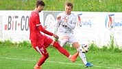 Moritz Kapus (re.) brachte Bad Eisenkappel gegen Ruden in Führung.
