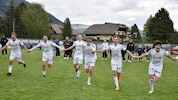 Jubel beim Derbysieger.