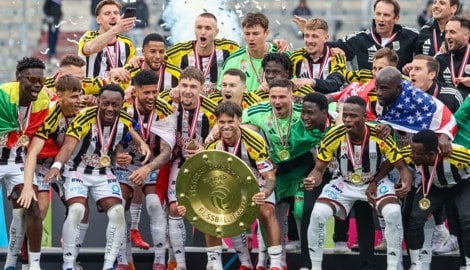 Der LASK darf jubeln – nicht nur über den Meisterteller, sondern auch über den damit ...