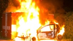 Ein Übungsauto der Feuerwehr ging in Rankweil in Flammen auf.