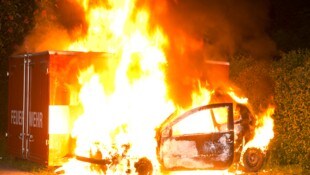 Ein Übungsauto der Feuerwehr ging in Rankweil in Flammen auf.