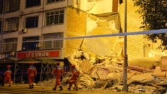 In der chinesischen Stadt Liuzhou sind bei einem Erdbeben mehrere Häuser eingestürzt.