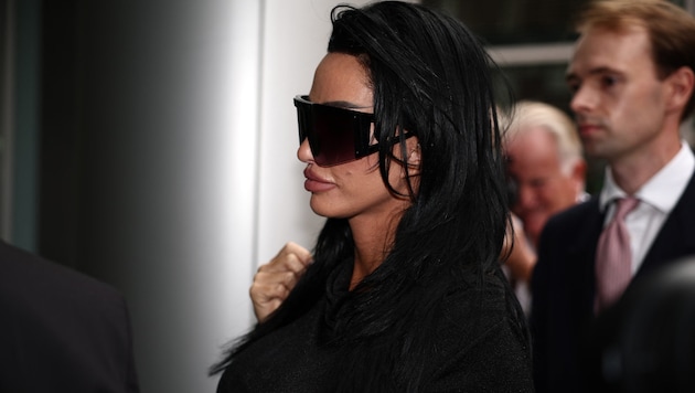 Katie Price ist in großer Sorge um ihren Mann, der in Dubai verschwunden ist.