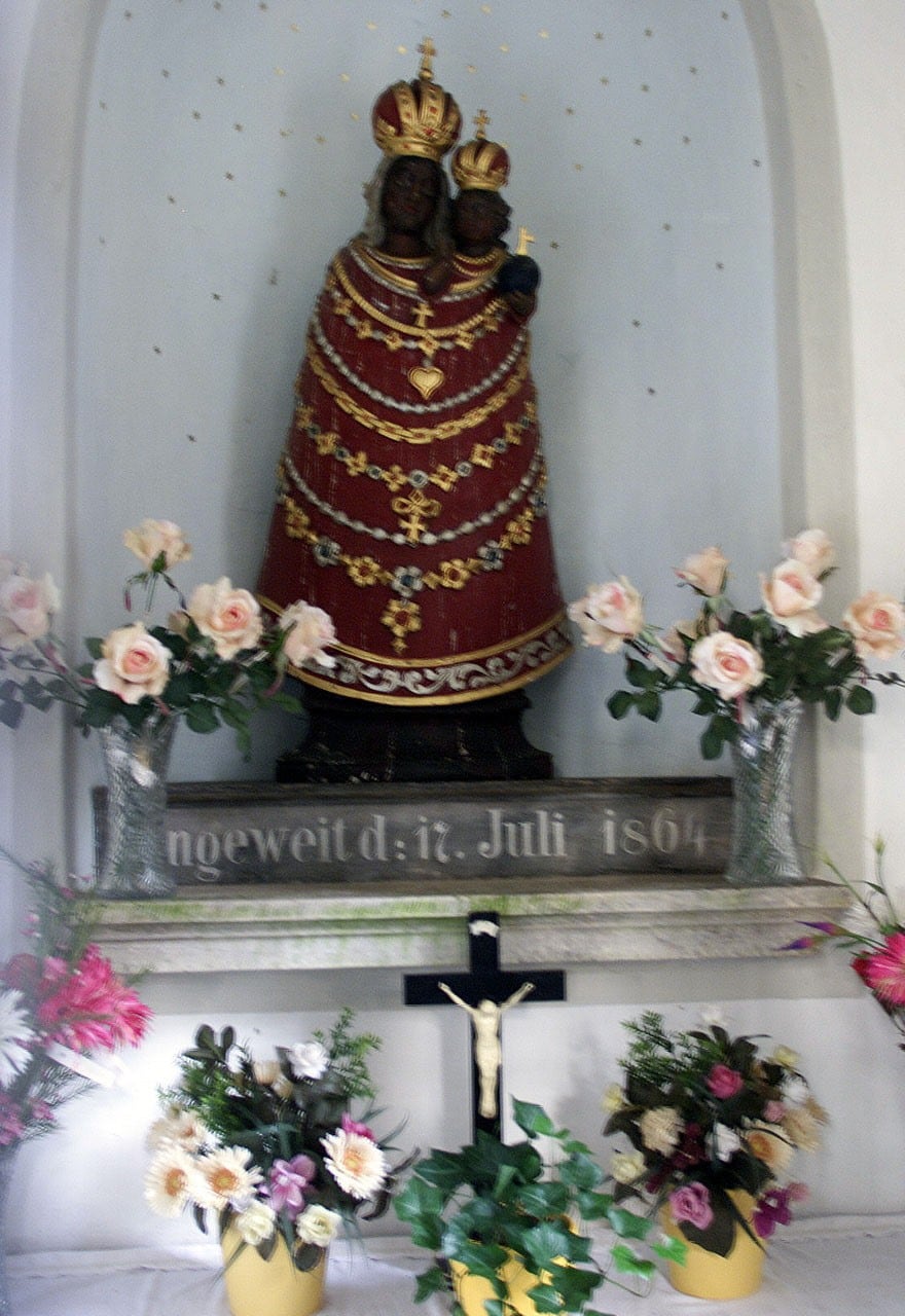 Schwarze Madonna am Muraunberg bei St. Veit.
