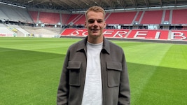Österreichs Teamverteidiger Philipp Lienhart spielt seit 2017 beim SC Freiburg. Auch er staunt ...