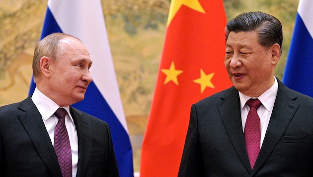 Ein Treffen, nicht ganz auf Augenhöhe. Chinas Staatschef Xi Jinping empfängt morgen Russlands ...