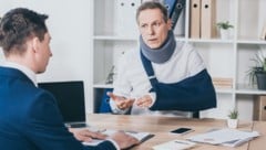 Ein Arbeitsunfall sollte immer als solcher gemeldet werden: Betroffene sollten im Anlassfall bei ...