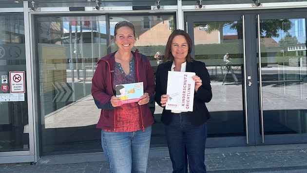 Vera Schlager mit Bürgermeisterin Cornelia Ecker.