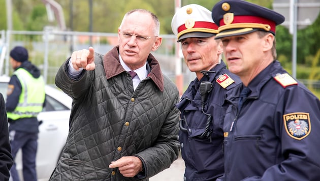Gerhard Karner (l.) will ein einheitliches Dienstzeitmodell.