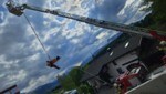 Die Feuerwehr musste mit der Drehleiter zu Hilfe eilen.