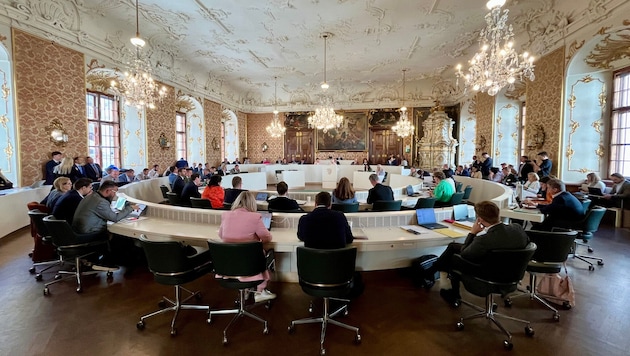 Der Landtag tritt heute zur letzten Sitzung vor der Sommerpause zusammen.