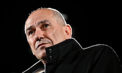 Der konservative Oppositionsführer Janez Janša ist zum neuen Regierungschef Sloweniens nominiert ...