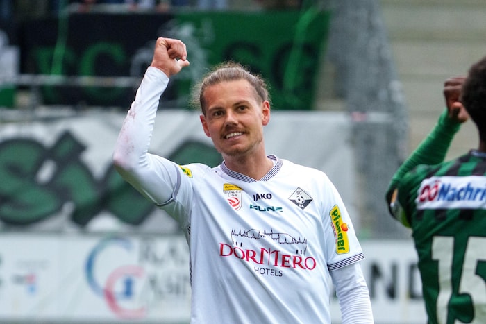 Mit Patrick Greil schaffte es auch der Topscorer der Rheindörfler in die „Krone“-Elf der Saison.