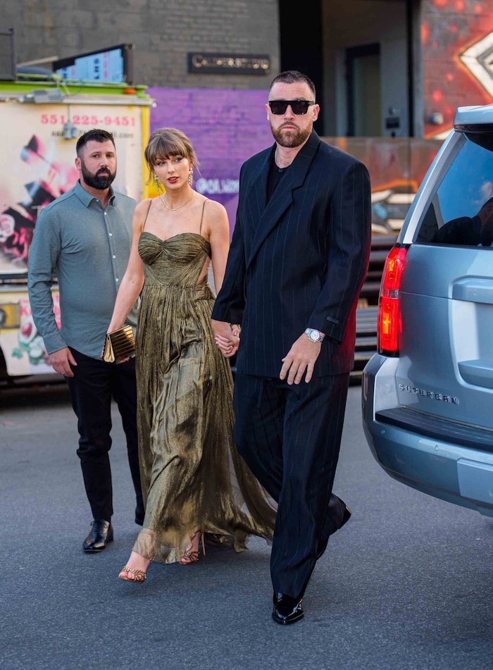 Der Schmuck war das Weihnachtsgeschenk von Travis Kelce für Taylor Swift.