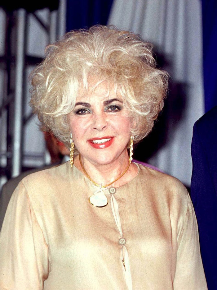 Elizabeth Taylor 1999 mit dem Schmuck