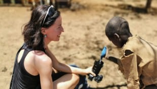 Natalie Halla macht auch weite Reisen, u.a. nach Afrika, für ihre engagierten Dokumentarfilme.