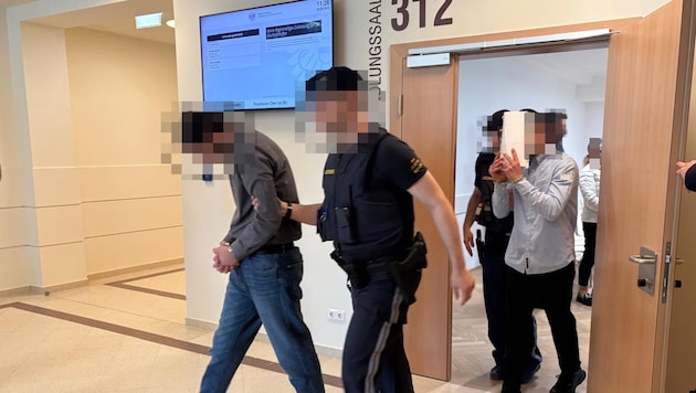 The atmosphere this time is different from that of the trial involving the abuse of a ...