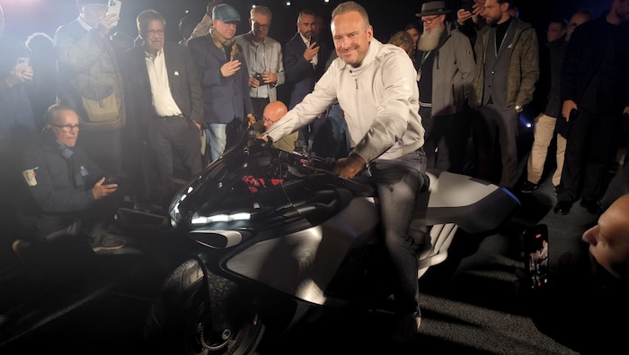 BMW-Motorrad-Chef Markus Flasch hat gut lachen.