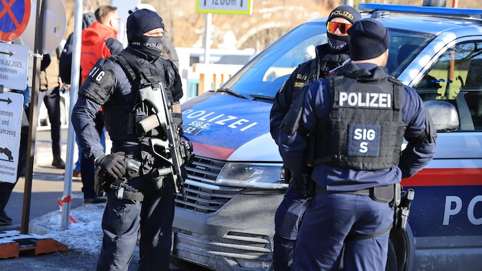 Rund 800 Polizisten sind heute im Einsatz. (Symbolbild)