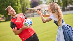 Trikot &amp; Stadion versus Trompeten, Tracht &amp; Musikschule