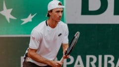 Lukas Neumayer muss sich geschlagen geben.