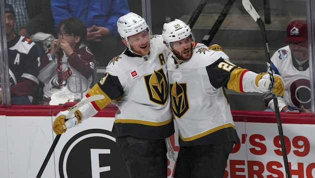 Die Vegas Golden Knights jubeln.