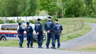 Die Polizei am Tatort in Gersdorf an der Feistritz im Bezirk Weiz