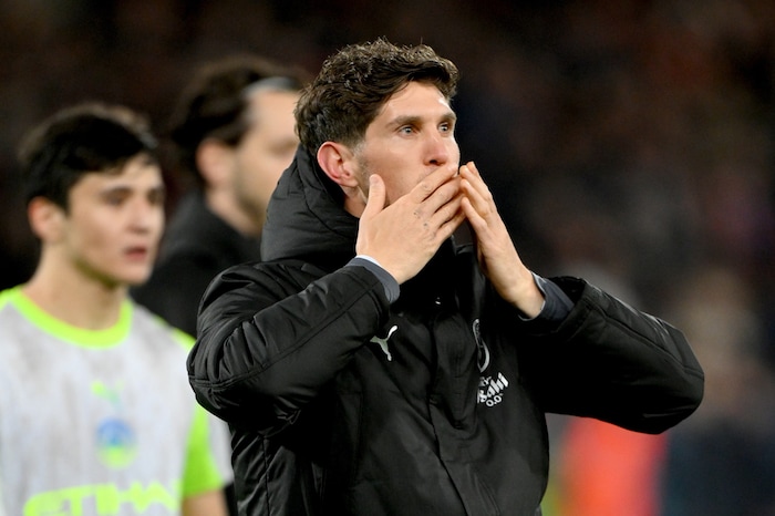 John Stones verabschiedet sich aus Manchester