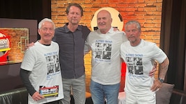 Moderator Hannes Steiner mit ÖFB-Sportdirektor Peter Schöttel und den Experten Kurt Garger und ...