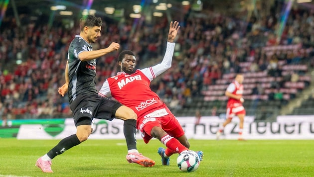 Mit seiner Art und auch seinem Einsatz spielte sich Beres Owusu (re.) beim GAK schnell in die ...